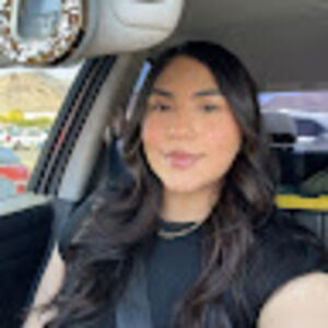 Meet your Posher, Valeria